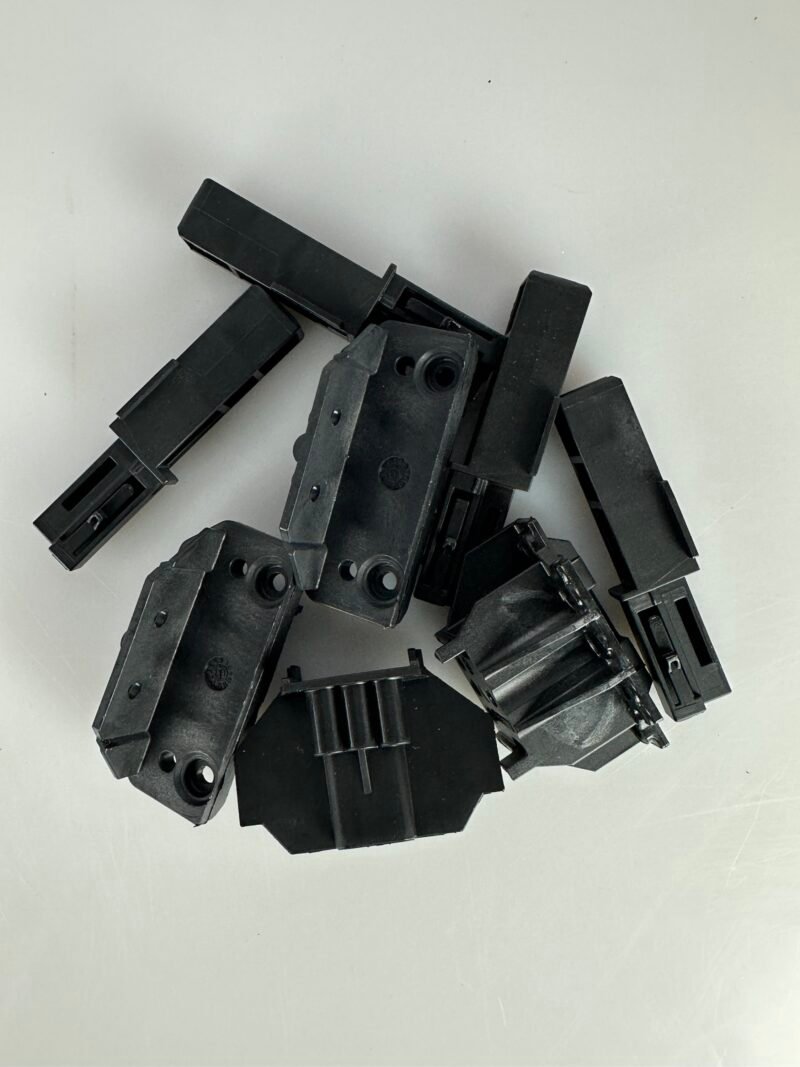Hager UD21A1 Baustein für Reihenklemmen waagerecht univers N 300 × 250 mm